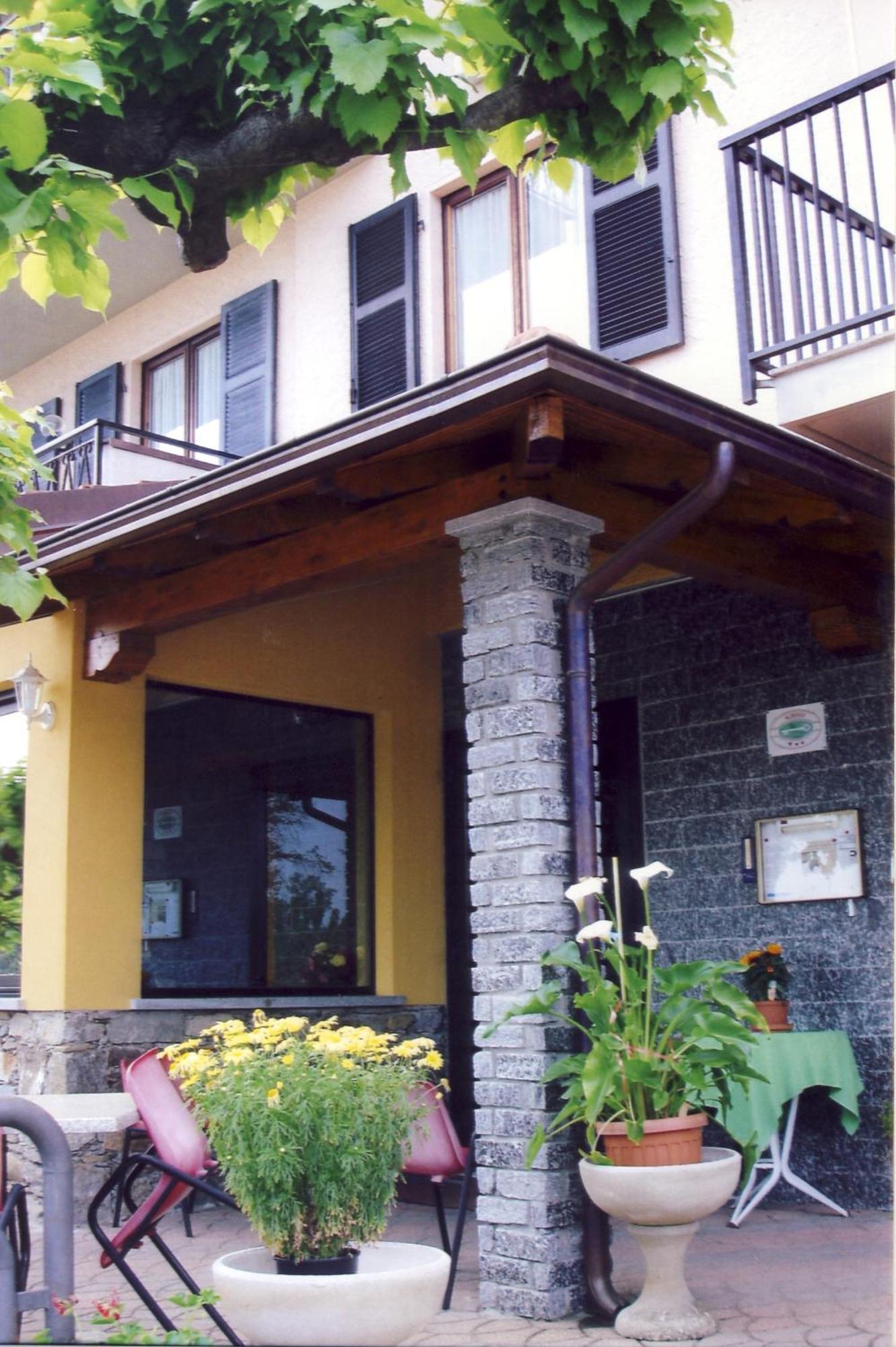 Hotel La Capannina Massino Visconti Exterior foto